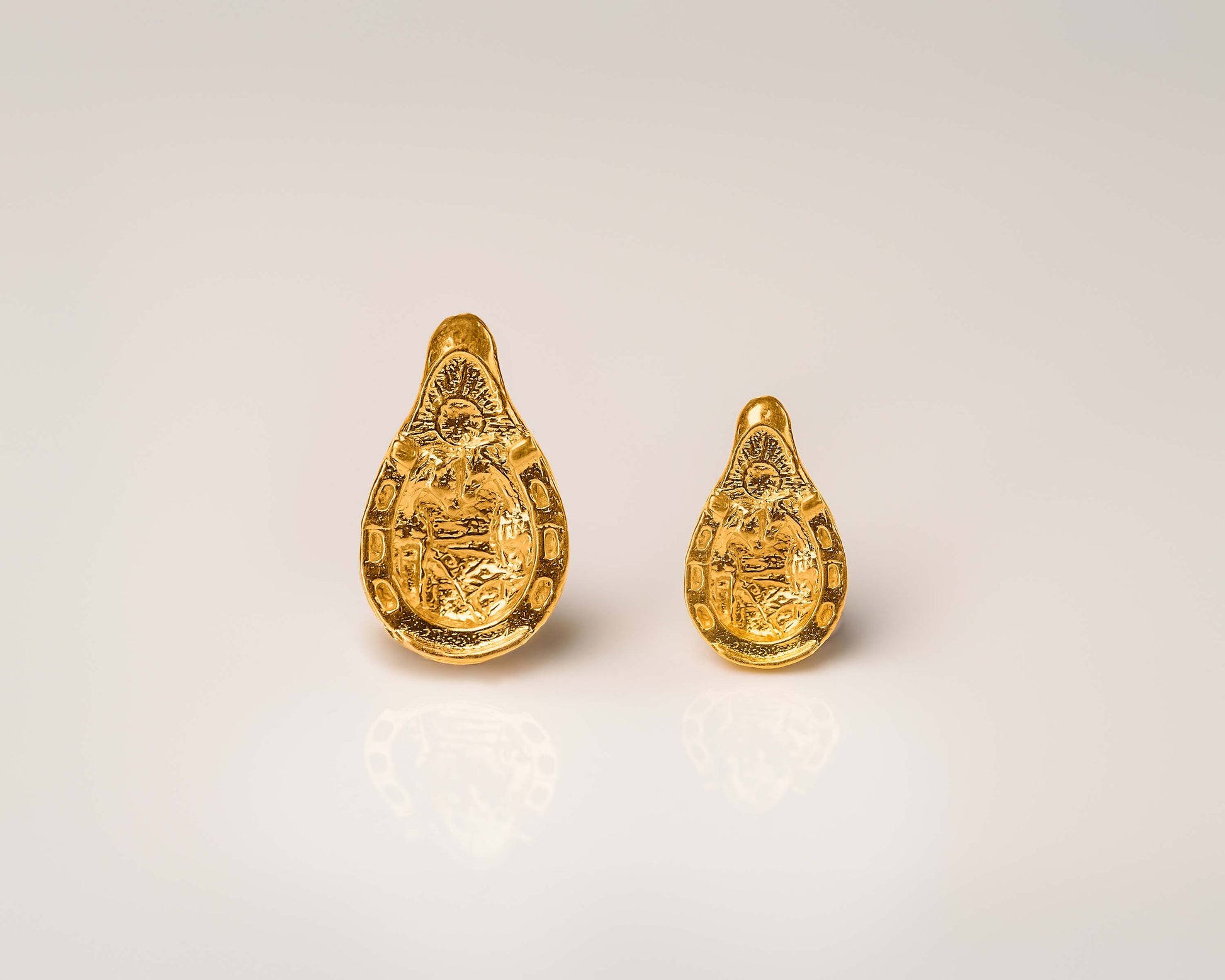 Horseshoe Drop Pendant Jewelry Design 24k Gold .9999 Fine Gold | Large